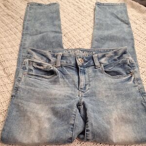 American Eagle Outfitters Women's Faded Blue Skinny Jeans Size 0